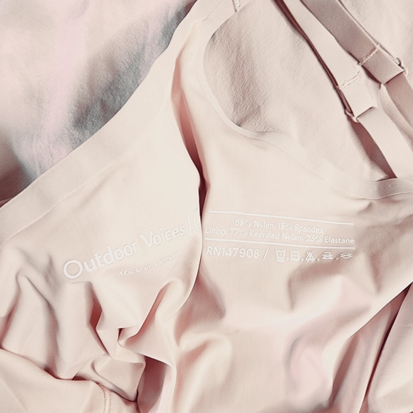 Outdoor voices dress with built in shorts - Picture 4 of 4